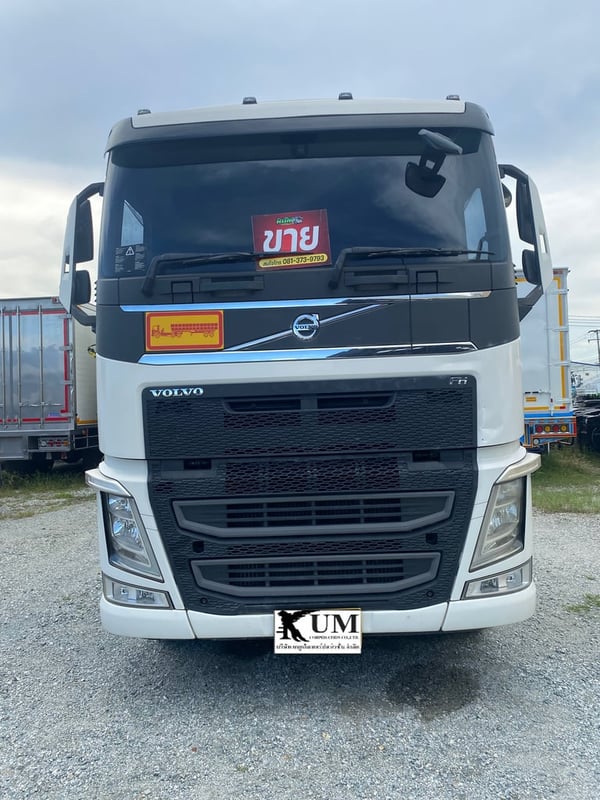 VOLVO FH 440แรงม้า รถบรรทุก 6ล้อ หัวลาก เฉพาะหัว ปี2018 เลขไมล์น้อยกว่า 500,000 กม.