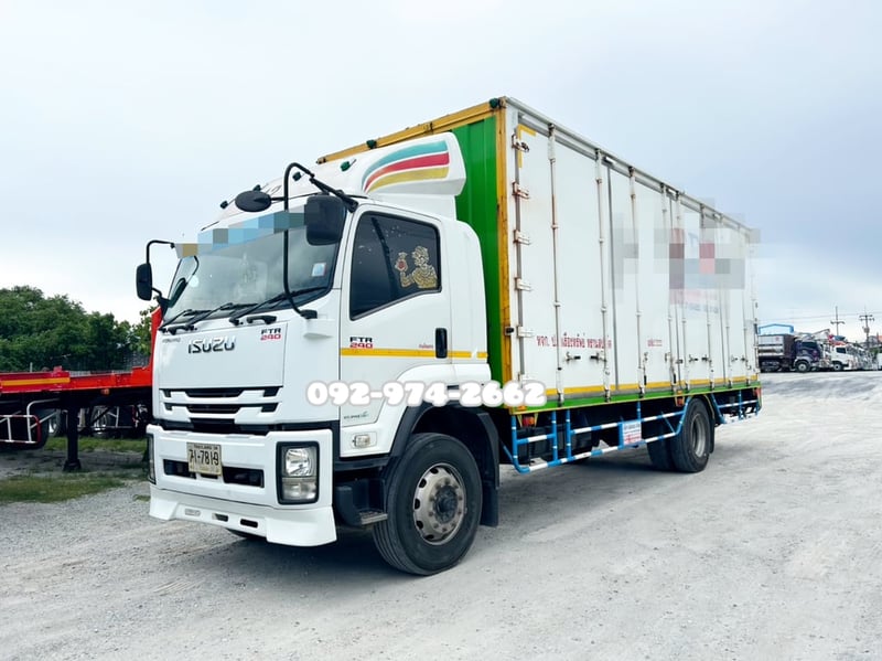 หกล้อตู้สิบบาน ISUZU FTR 240 แรง ปี 61 (7819)