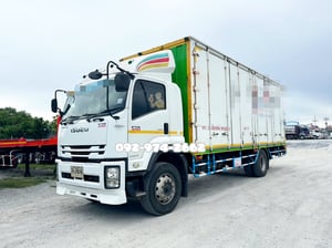 หกล้อตู้สิบบาน ISUZU FTR 240 แรง ปี 61 (7819) หกล้อตู้สิบบาน ISUZU FTR 240 แรง ปี 61 (7819)