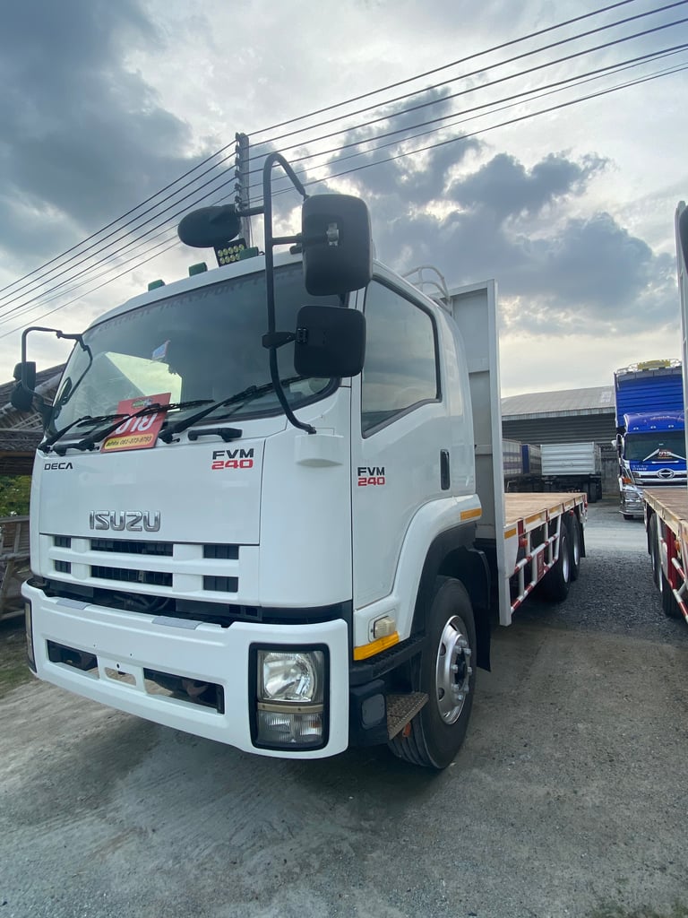 ISUZU FVM 240แรงม้า รถบรรทุก 10ล้อ พื้นเรียบ ปี2013(7288)