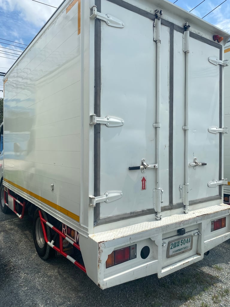 ISUZU NLR 130แรงม้า รถบรรทุก 4ล้อ ตู้เย็น ปี2017(5044)
