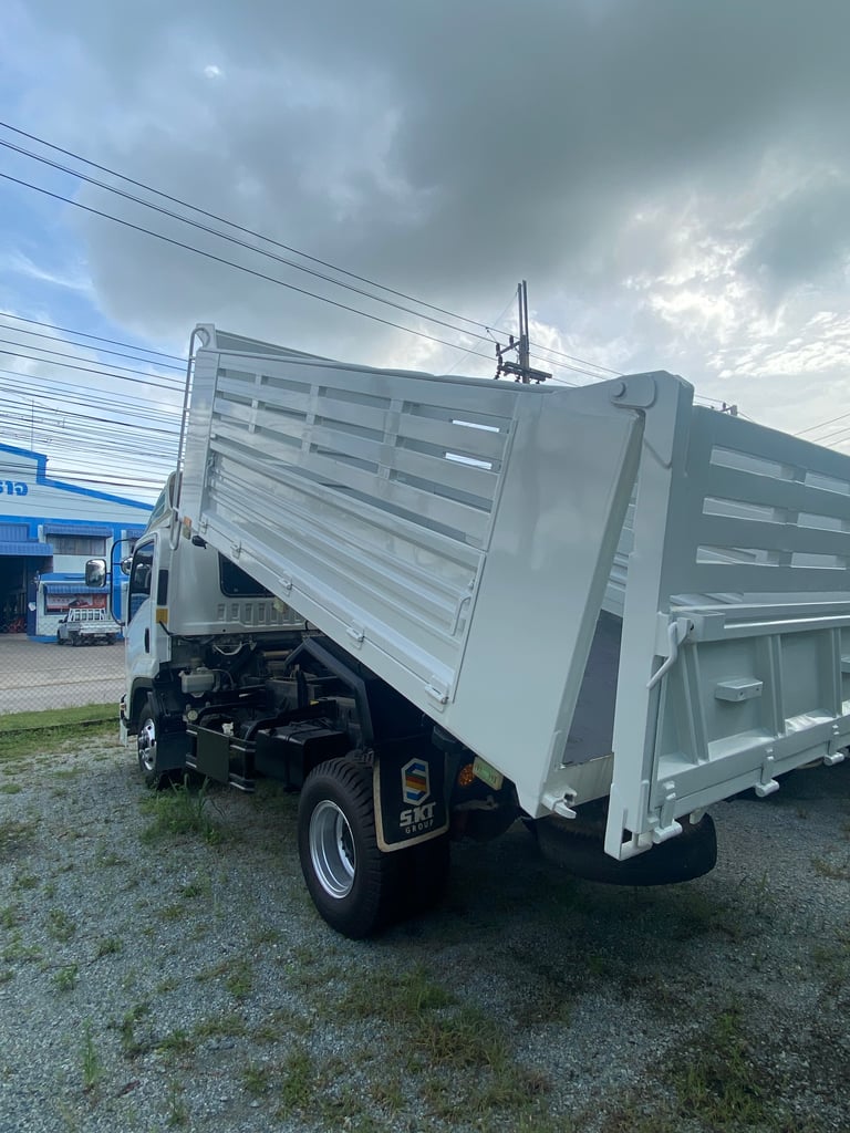 ISUZU FRR 210แรงม้า รถบรรทุก 6ล้อ ดั้มพ์ ปี2023(5273) ISUZU FRR 210แรงม้า รถบรรทุก 6ล้อ ดั้มพ์ ปี2023(5273)