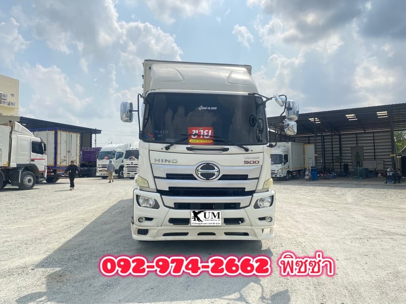 หกล้อตู้สิบบาน HINO FG8J 240 แรง ปี 2561(4378)