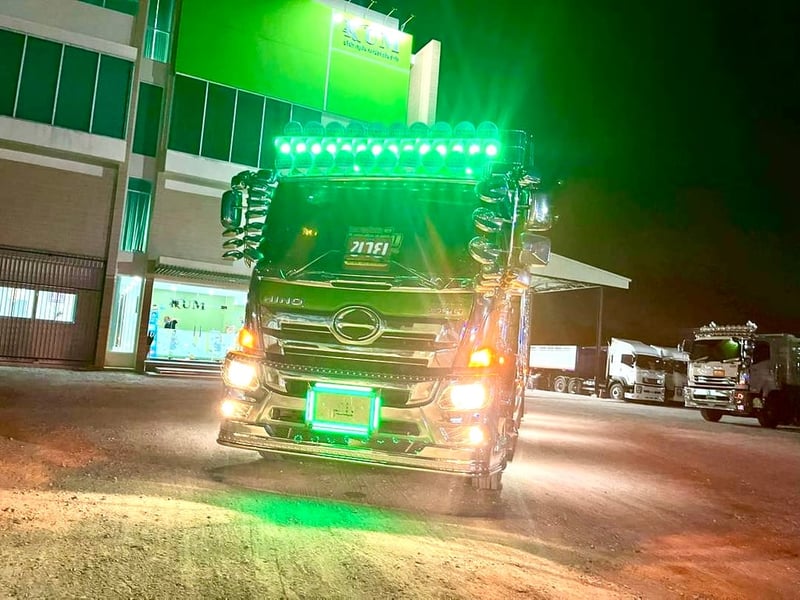 สิบล้อคอก HINO FL8J 260 แรง ปี 66 (5115)