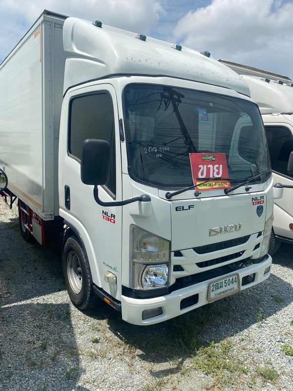 ISUZU NLR 130แรงม้า รถบรรทุก 4ล้อ ตู้เย็น ปี2017(5044)