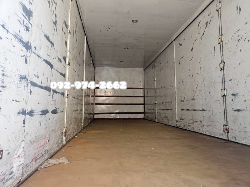 HINO FG 240แรงม้า รถบรรทุก 6ล้อ ตู้แห้ง เลขไมล์น้อยกว่า 800,000 กม. HINO FG 240แรงม้า รถบรรทุก 6ล้อ ตู้แห้ง เลขไมล์น้อยกว่า 800,000 กม.