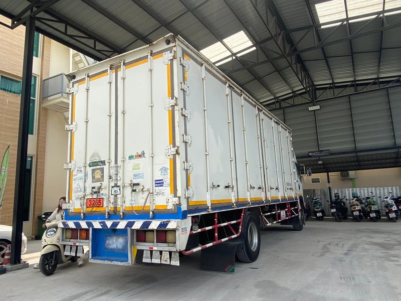 ISUZU FTR 240 แรง ปี 57 (9785)