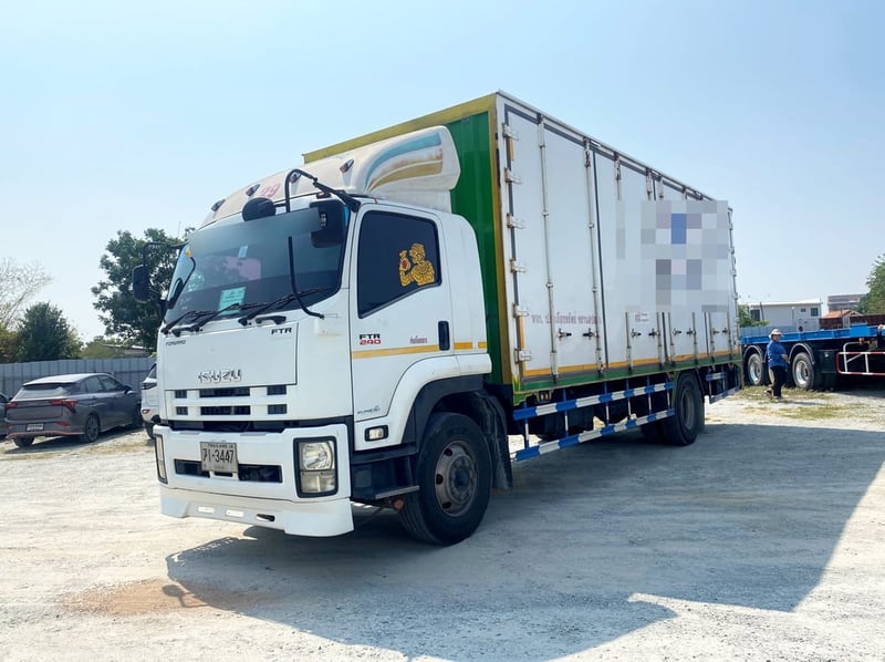 ISUZU FTR 240 แรงปี 59(3447)