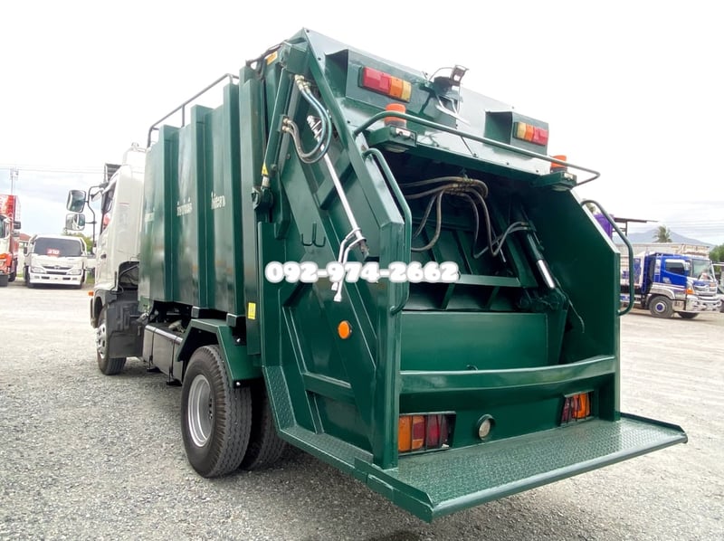 หกล้อขยะ HINO FC9J 210 แรง ปี 2565 (3909) 