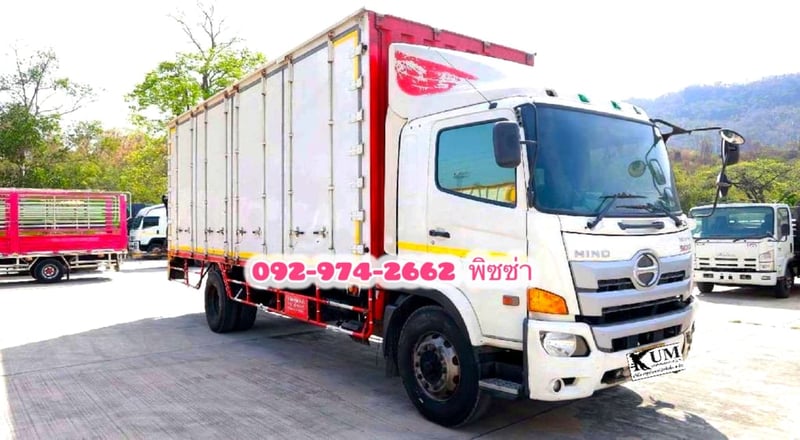HINO FG8J 240 แรงปี 63 (3169) หกล้อตู้สิบบาน 