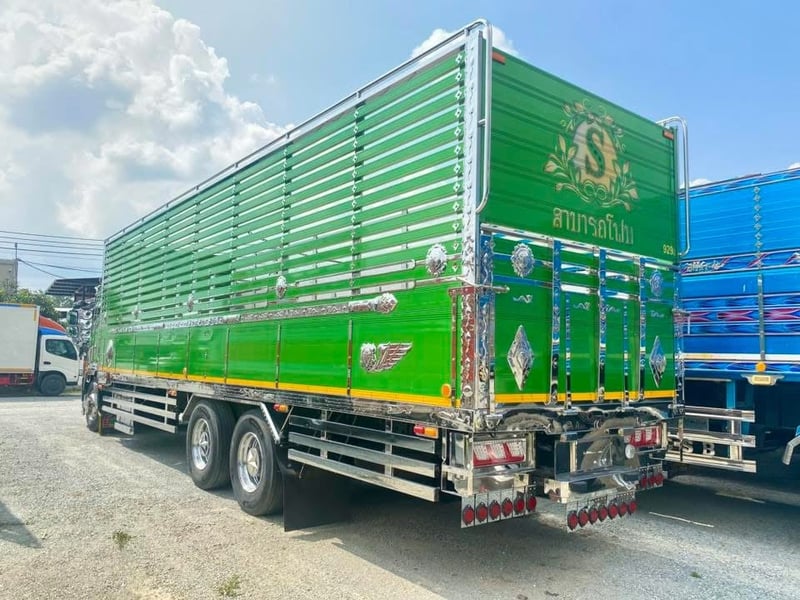  พื้นสแตนเลสไม่เป็นสนิม สิบล้อคอก HINO FL8J 260 แรง ปี 66(5115)