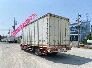 หกล้อตู้สิบบาน HINO FC9J 175 แรง ปี 56(8338)