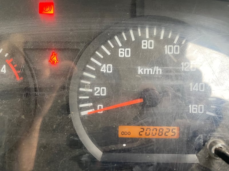 หกล้อโดยสารเข้าใหม่ ! 130แรงปี 57 (2081) หกล้อโดยสารเข้าใหม่ ! 130แรงปี 57 (2081)
