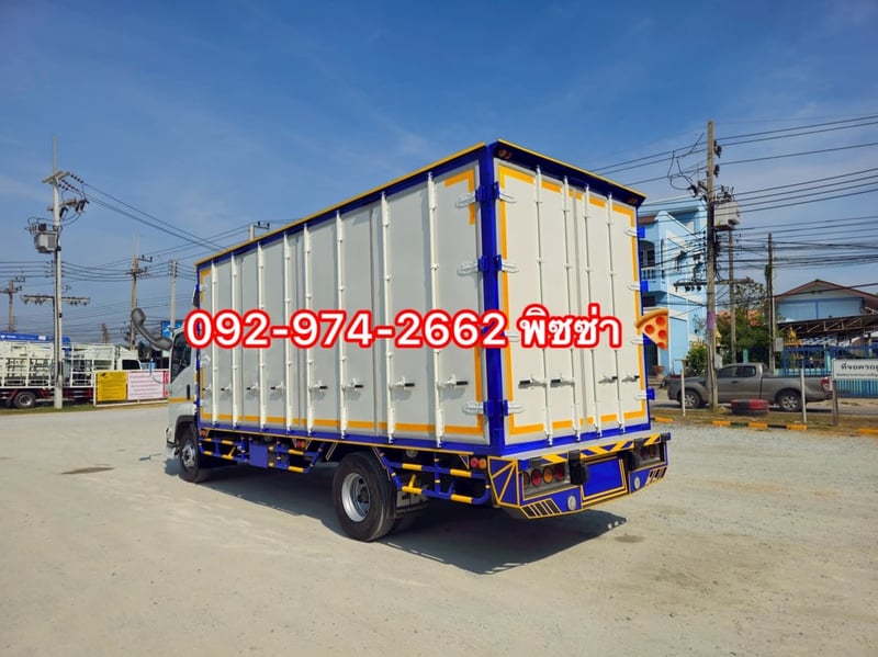 หกล้อตู้สิบบาน ISUZU FRR 210 แรง ปี 66(8215)