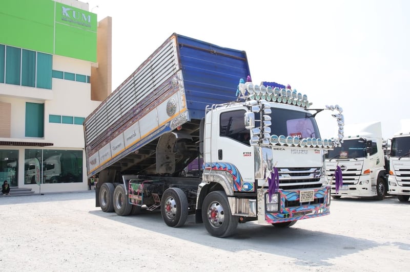 สิบสองล้อดั้มพ์ ISUZU FYH 360 แรง ปี 2556(2507)