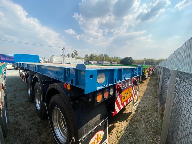 หางพื้นเรียบ สามเพลา อุ่ RCK ปี 64 (8647) หางพื้นเรียบ สามเพลา อุ่ RCK ปี 64 (8647)