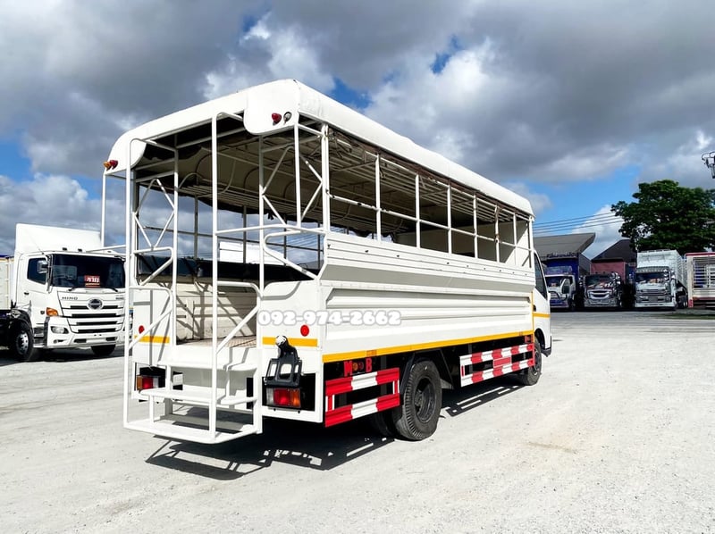 หกล้อโดยสาร HINO XZU 150  แรง ปี 2565 (3079)