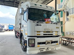 ISUZU FTR 240 แรง ปี 57 (9785)