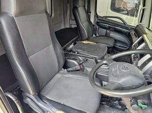 สิบล้อตู้สิบบาน HINO FL8J 260 แรง ปี 66 (1698)