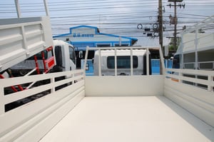 หกล้อกระบะคาร์โก้  HINO 175 แรง ปี 67 (3859)