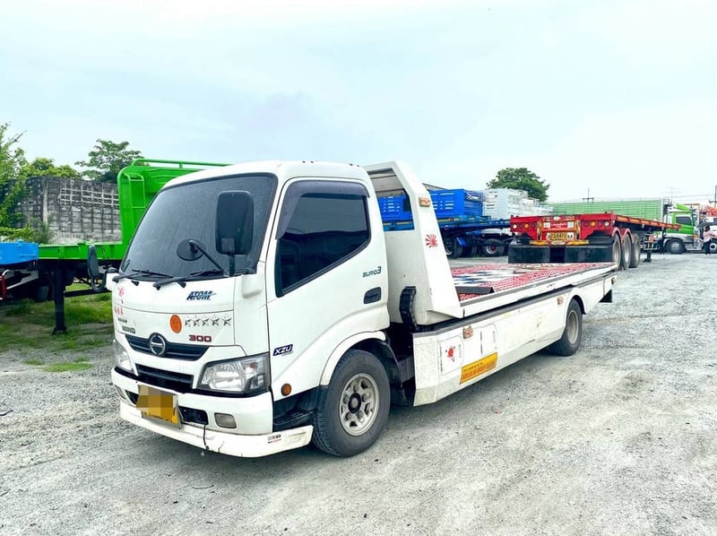 สี่ล้อสไลด์เข้าใหม่ คันเดียวในลาน 💥 HINO XZU 136 แรง ปี 2567(0597)