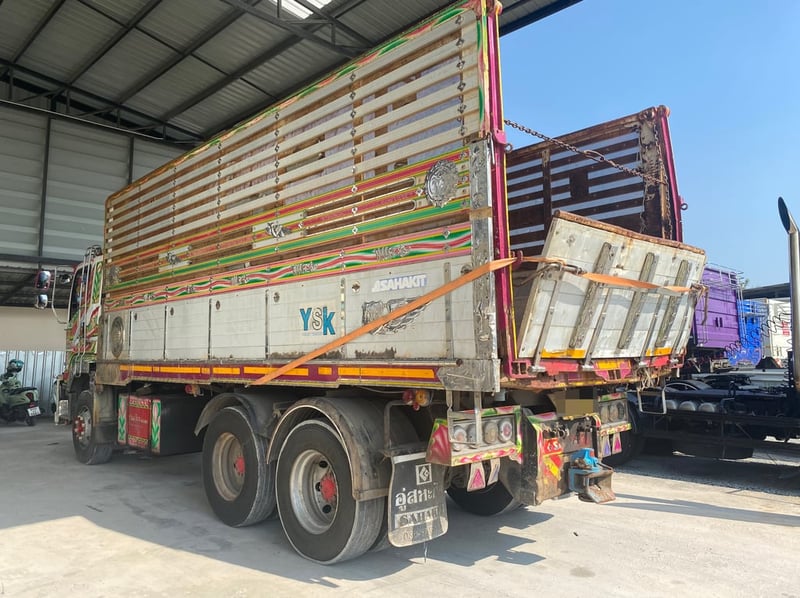 สิบล้อดั้มพ์ ISUZU FXZ 360 แรง ปี 53(0361)