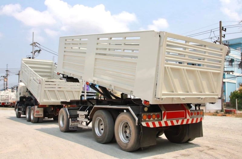 สิบล้อดั้มพ์ HINO  FM1A 344 แรง ปี 2560(2539,3778)