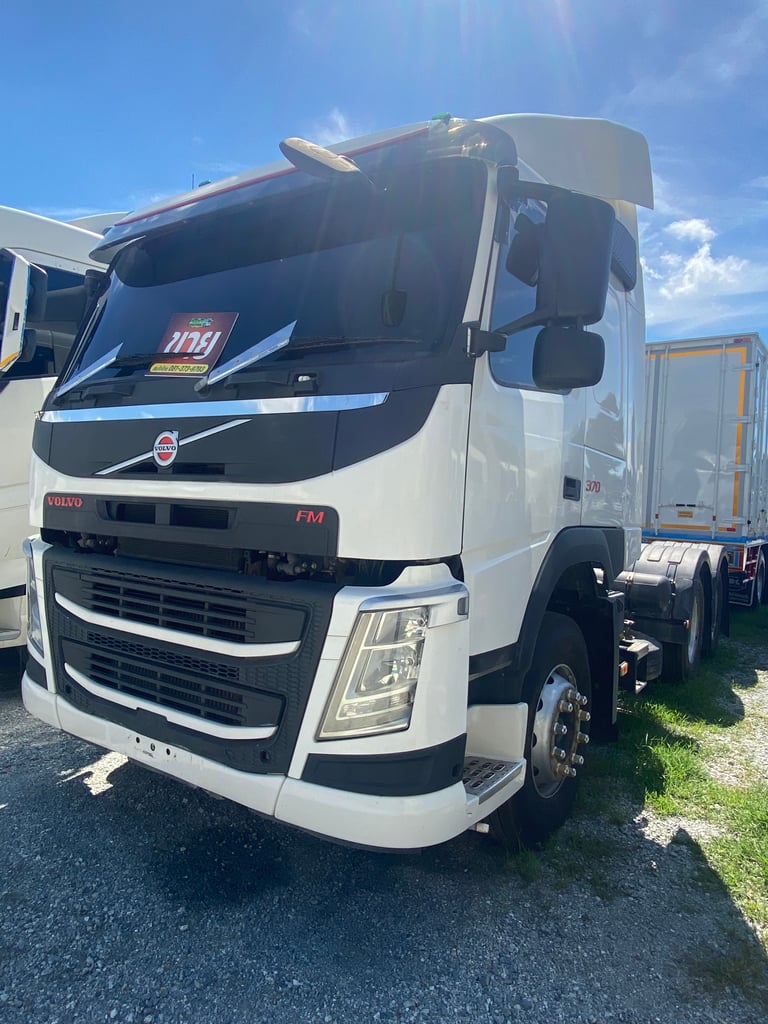 VOLVO FM 370แรงม้า รถบรรทุก 10ล้อ หัวลาก เฉพาะหัว ปี2018(5130) VOLVO FM 370แรงม้า รถบรรทุก 10ล้อ หัวลาก เฉพาะหัว ปี2018(5130)