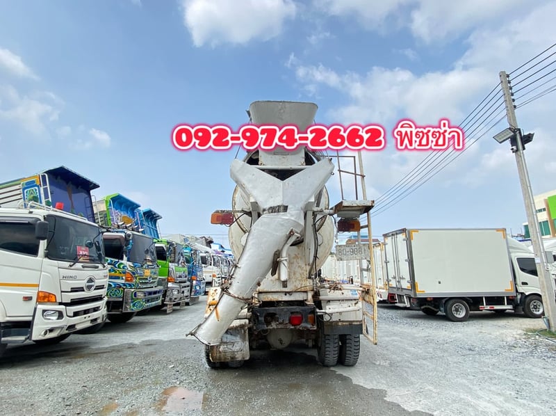 สิบล้อโม่ปูน HINO  FM1A 330 แรงปี 56(9081)