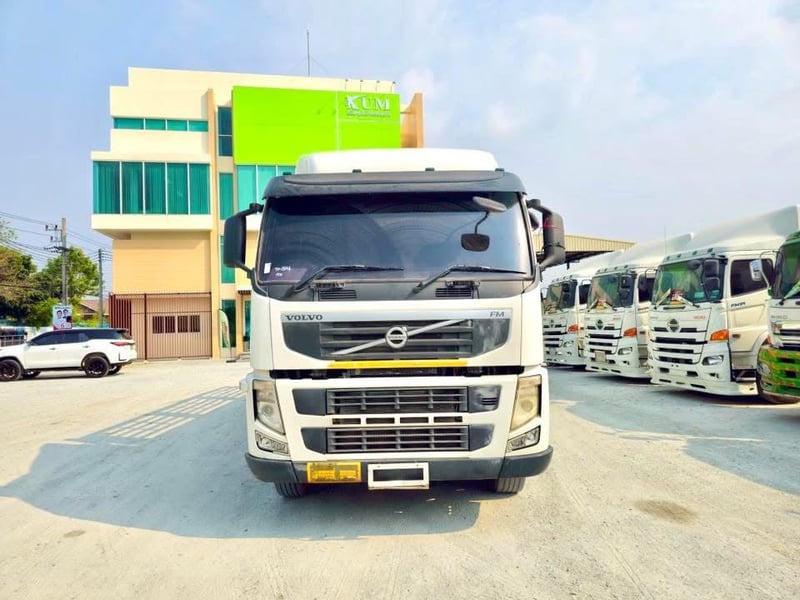 สิบสองล้อคอก Volvo FM 440 แรง ปี 2556 (2894) สิบสองล้อคอก Volvo FM 440 แรง ปี 2556 (2894)