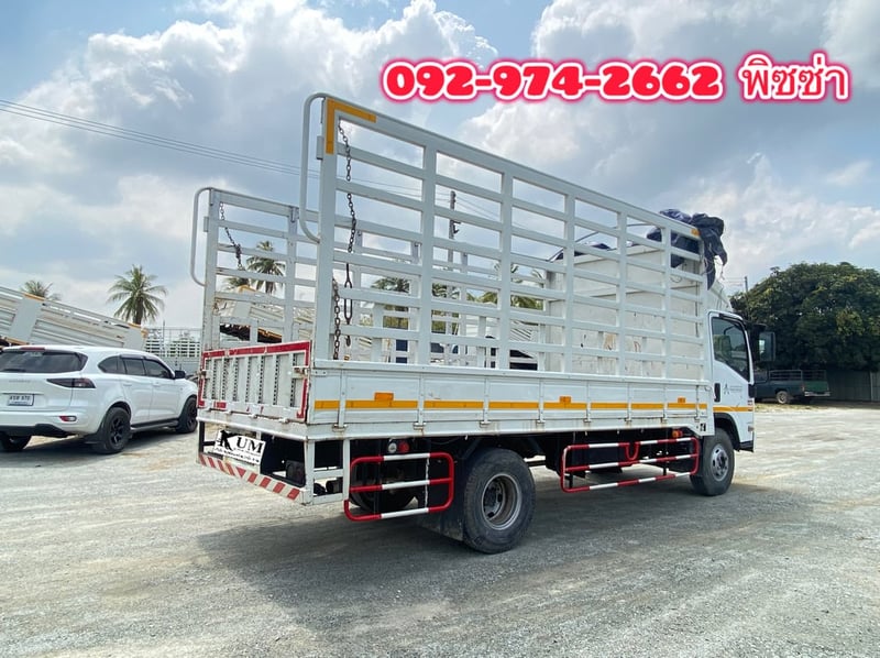 หกล้อคอก ปี 2554 ISUZU  NPR  150 เเรงม้า(0100)