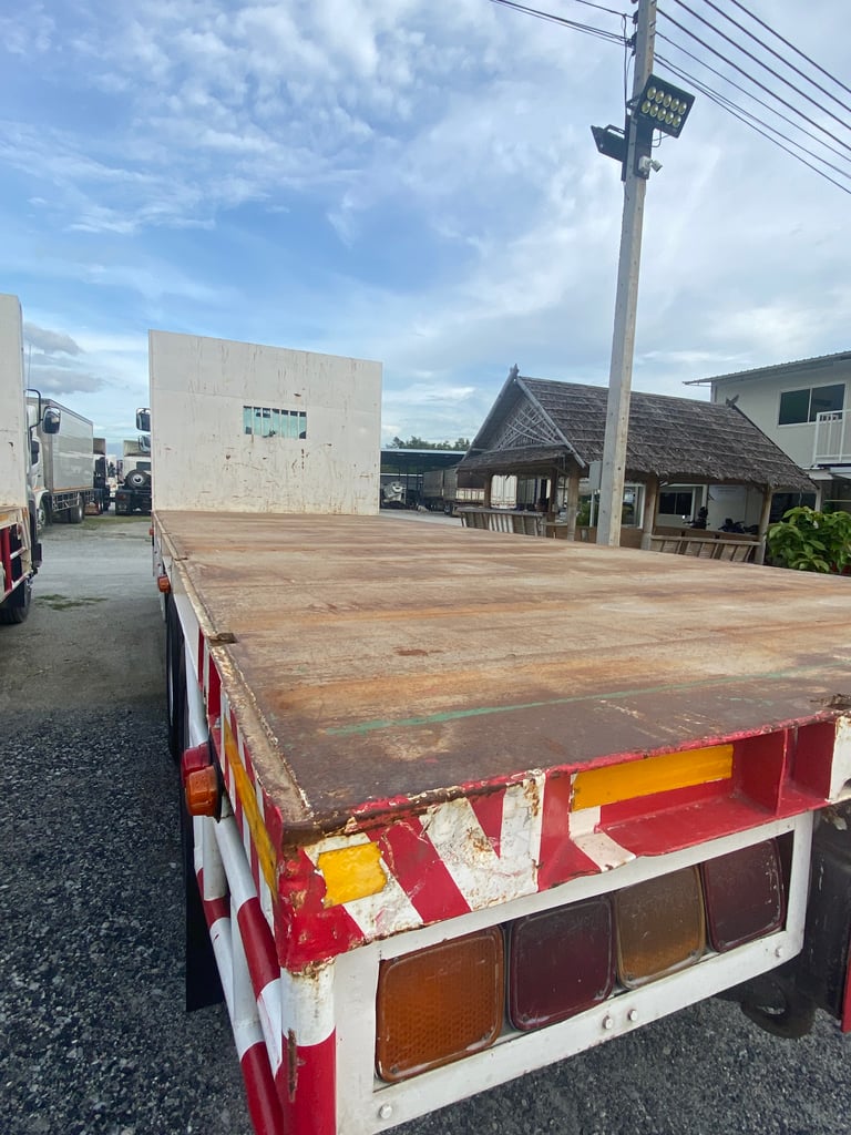 ISUZU FVM 240แรงม้า รถบรรทุก 10ล้อ พื้นเรียบ ปี2013(7288)