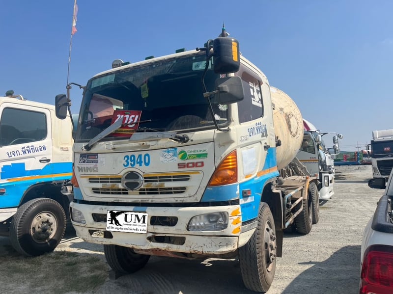สิบล้อโม่ปูน  HINO FM1A 330 แรงปี 55 (0742)