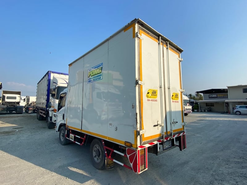 สี่ล้อตู้จัมโบ้ ISUZU NLR 130 แรงปี 65(3710)