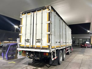 HINO GY2P 380 แรง ปี 52 หลังคาลอน (7998)