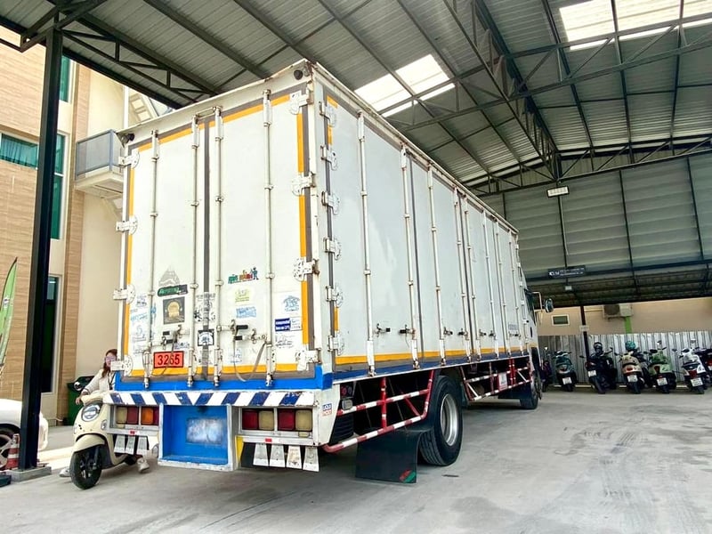 ISUZU FTR 240 แรง ปี 57 (9785)