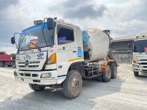 สิบล้อโม่ปูน HINO FM1A 330 แรงปี 56(9081)