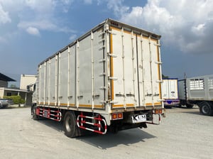 หกล้อตู้สิบบาน HINO FG8J 240 แรง ปี 2561(4378)