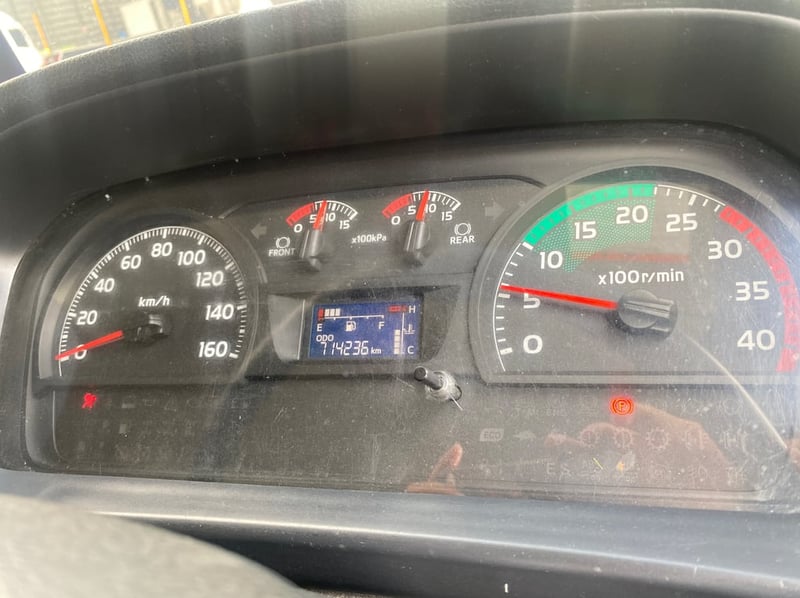 หกล้อตู้สิบบาน HINO FG8J 240 แรง ปี 2561(4378)