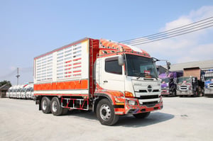 สิบล้อคอก HINO FL8J 260 แรงปี 59(2895)