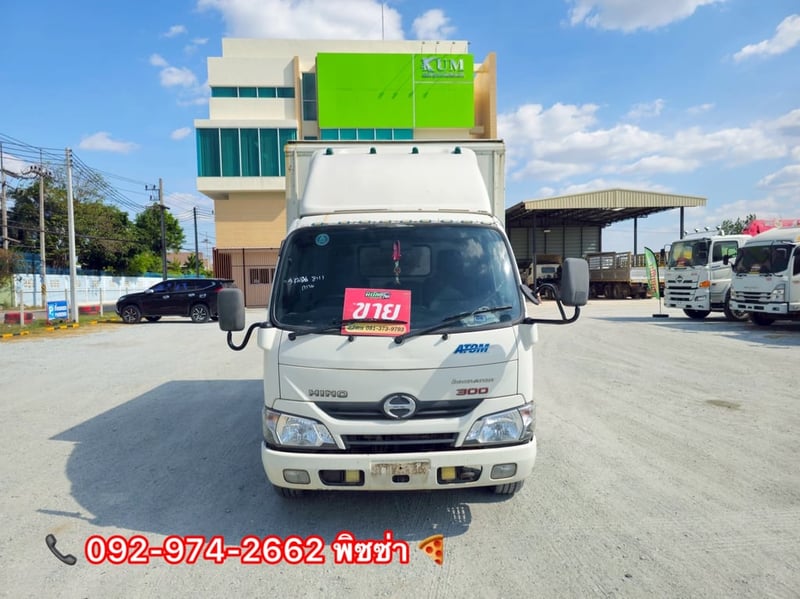 สี่ล้อตู้จัมโบ้ HINO XZU 136 แรง ปี 65(8111) Sาคา 720,000.-   #จัดไฟแนนซ์ได้ #เงินสดรวมVatแล้ว  ➖➖➖➖➖➖➖ 📞สนใจโทร.092-974-2992 พิซซ่า  ** ขอเน้นโทรนะคะ ** . 🔰บจก.เคยูเอ็ม คอร์ปอร์เรชั่น เป็นเต็นท์รถบรรทุกมือสองชั้นนำของประเทศ ยอดขายมากกว่า 3,000 คัน มีกลุ่มลูกค้าบริษัทขนส่งขนาดใหญ่ เรามีความเชี่ยวช
