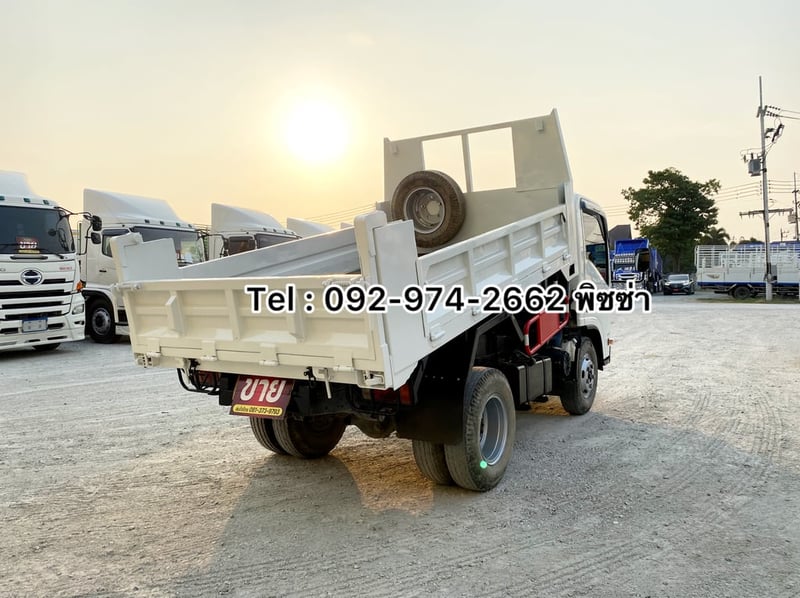 หกล้อดั้มพ์ ISUZU NMR 130 แรง ปี 2564 (3781) หกล้อดั้มพ์ ISUZU NMR 130 แรง ปี 2564 (3781)