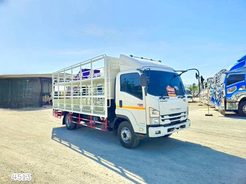 หกล้อคอกบรรทุกน้ำ ISUZU FRR 190 แรง ปี 64(4513)