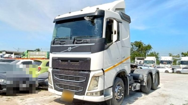 Volvo FH 440 สองเพลา ปี 58(8454)