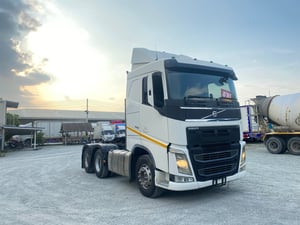 หัวลากVOLVO สองเพลา FH 440 ปี 2558 (8454) หัวลากVOLVO สองเพลา FH 440 ปี 2558 (8454)