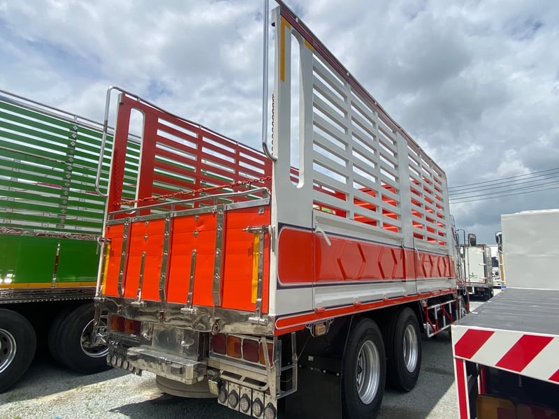 สิบล้อคอก HINO FL8J 260 แรง ปี 2559(2895)
