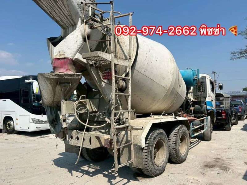 สิบล้อโม่ปูน อู่ดัง ลีบแฮรร์ ( Liebherr) (1281) สิบล้อโม่ปูน อู่ดัง ลีบแฮรร์ ( Liebherr) (1281)