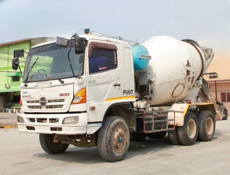 สิบล้อโม่ปูน H INO FM1A 330 แรงม้า ปี 56 (9081)✔️โม่ LIEBHERR 7 คิว สิบล้อโม่ปูน H INO FM1A 330 แรงม้า ปี 56 (9081)✔️โม่ LIEBHERR 7 คิว