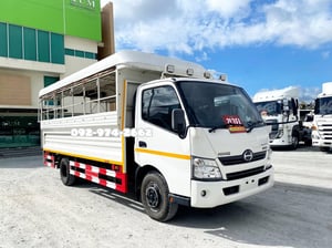 หกล้อโดยสาร HINO XZU 150  แรง ปี 2565 (3079)