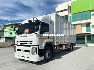เปลี่ยนยางใหม่ 6 เส้น หกล้อตู้สิบบาน FTR 240 แรง ปี 2565 (2375) เปลี่ยนยางใหม่ 6 เส้น หกล้อตู้สิบบาน FTR 240 แรง ปี 2565 (2375)